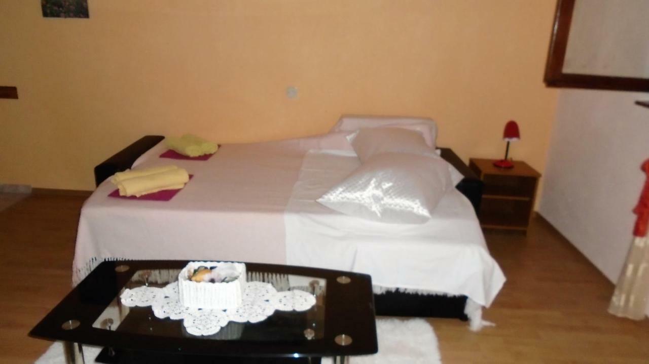 Apartmani A.Teskera Trogir Exteriör bild