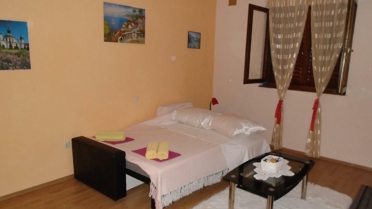 Apartmani A.Teskera Trogir Exteriör bild