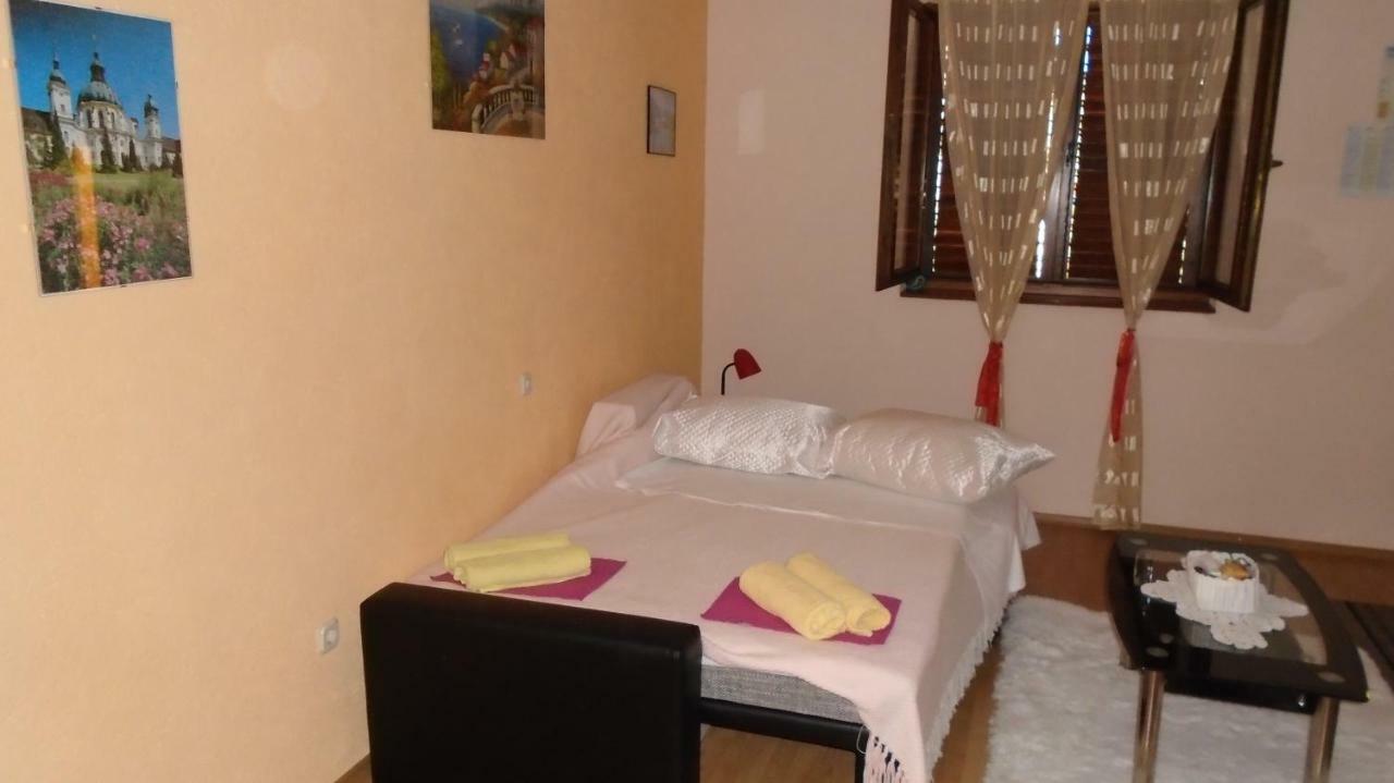 Apartmani A.Teskera Trogir Exteriör bild
