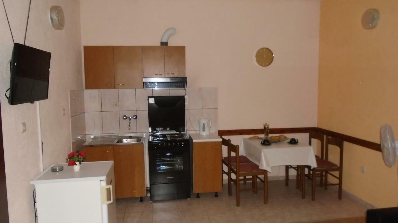 Apartmani A.Teskera Trogir Exteriör bild