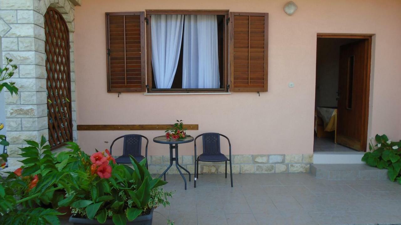 Apartmani A.Teskera Trogir Exteriör bild